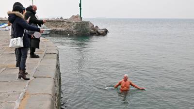 Novoletni skok v morje