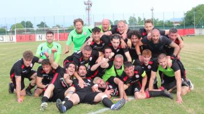 Veselje nogometašev Juventine bo napredovanju v elitno ligo (BUMBACA)