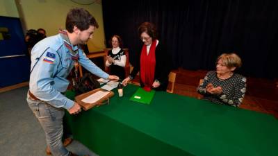 Takih prizorov letos ni bilo, zaradi izrednih razmer in omejitev so razglasitev dobitnikov podpor letos izvedli v drugačni obliki (ARHIV)