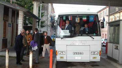 Prvi mestni čezmejni avtobus leta 2002 (BUMBACA)