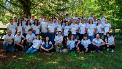 Udeleženci, trenerji in organizatorji izobraževalnega tečaja Development v Žabnicah