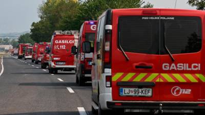 Slovenski gasilci so prispeli na pomoč iz več regij (FOTODAMJ@N)