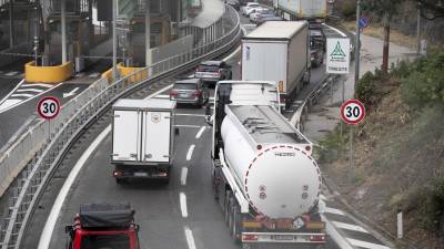 Zastoj na cestninski postaji pri Moščenicah (ARHIV)
