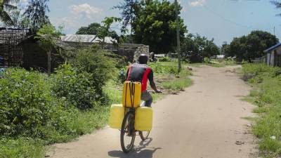 V mnogih afriških krajih je pitna voda vse prej kot na dosegu roke (WIKIMEDIA)