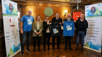 Z leve Boris Vitez, Elisa Lodi, Alma Žnidarčič, Andrej Sila, Roberto Dipiazza in Paolo Rosso (L.T./FOTODAMJ@N)