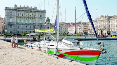 Lanski obisk Zelenega škunerja v Trstu, slika je simbolna