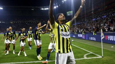 Nogometaši turškega Fenerbahčeja so izločili Lyon (ANSA / MOHAMMED BADRA)