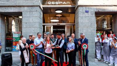 Svečano rezanje traku (LUCA TEDESCHI/FOTODAMJ@N)