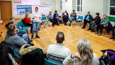 Srečanja v Kettejevi dvorani šentjakobske šole so se udeležili tudi starši malčkov iz bližnjih otroških jasli (LUCA TEDESCHI/FOTODAMJ@N)