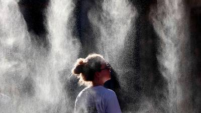 V Franciji te dni beležijo izjemno visoke temperature (ANSA)