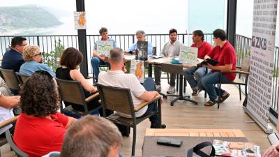 Z današnje predstavitve (FOTODAMJ@N)