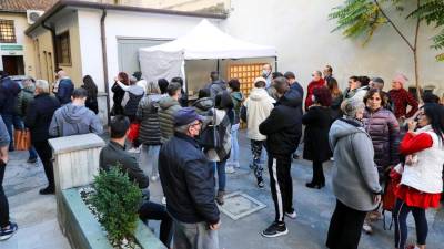 Vrsta za bris v lekarni (BUMBACA)