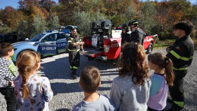 Šolarji so prisluhnili gasilcem (TIBALDI)