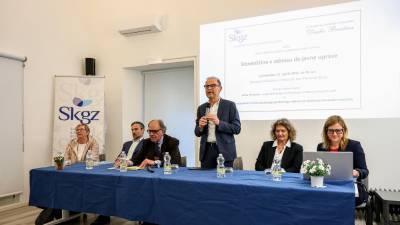 Srečanje z nekdanjimi predsedniki paritetnega odbora je ob 25. obletnici sprejetja zaščitnega zakona priredila SKGZ (LUCA TEDESCHI/FOTODAMJ@N)