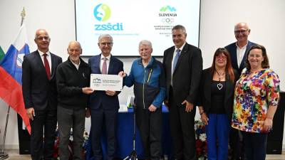 Simbolična predaja table ob odprtju regijske pisarne Trst Olimpijskega komiteja Slovenije (BALBI/FOTODAMJ@N)