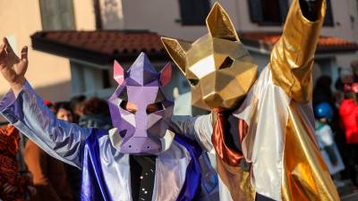 V Sovodnjah slavili brvinci in futuristične zveri