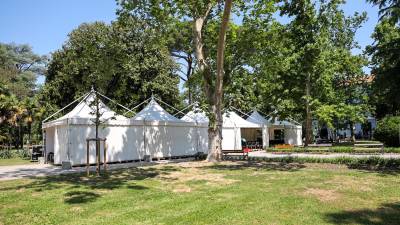 Priprave na festival (TIBALDI)