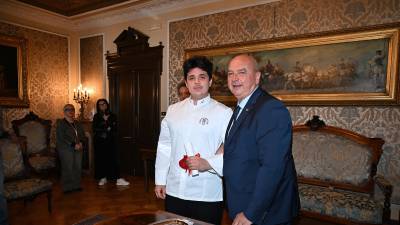 Godina (levo) se izpopolnjuje v pekarni I Dolci di Fulvio, kjer skrbi za slane dobrote