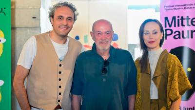 Z leve Giacomo Pedini, Toni Capuozzo in Agata Tomšič (MITTELFEST)