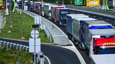 Pri Fernetičih je prihajalo poleti zaradi zaprtja vipavske hitre ceste do velikih zastojev