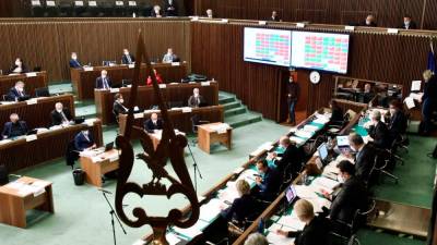 Deželni svet Furlanije - Julijske krajine ob sprejemanju proračuna za leto 2022 (MONTENERO)
