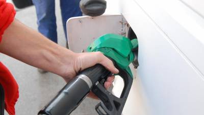 Točenje bencina (ARHIV)