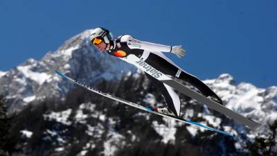 Domen Prevc med ekipno tekmo v Planici (ANSA)