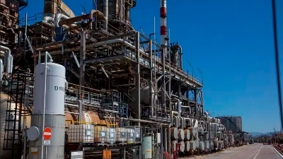 Naftna rafinerija (ANSA)