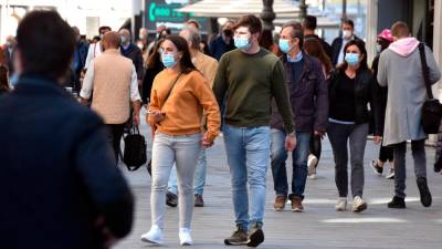 Obvezno uporabo zaščitnih mask na prostem je italijanska vlada na današnji seji podaljšala do 10. februarja (FOTODAMJ@N)