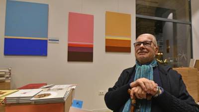 Deziderij Švara na razstavi svojih del v Tržaškem knjižnem središču decembra 2019 (FOTODAMJ@N)