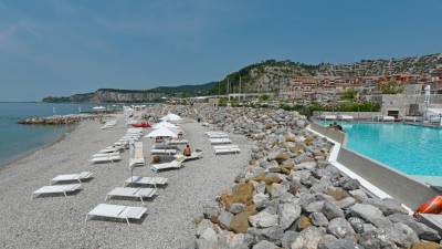 Plaža v naselju Portopiccolo v Sesljanu (FOTODAMJ@N)