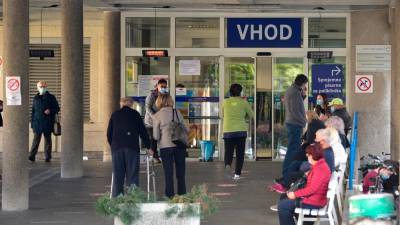 Bolnišnice so v vse večjih težavah, je ocenil slovenski minister za zdravstvo Tomaž Gantar (ANSA)