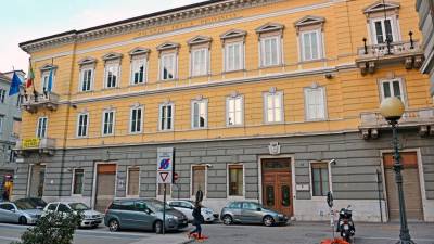 Palača Galatti, nekdanji sedež tržaške pokrajinske uprave (FOTODAMJ@N)