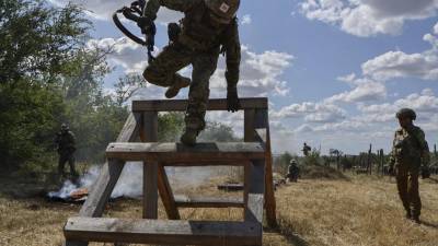 Ukrajinski predsednik Zelenski in evropski voditelji bodo s predsednikom ZDA Trumpom govorili o končanju vojne v Ukrajini