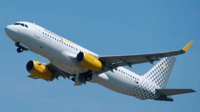 Vueling Airbus A320 (WIKIPEDIA)
