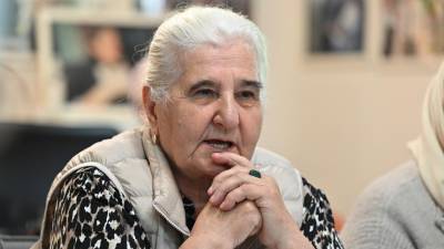 Munira Subašić se že trideset let bori za resnico in pravico v zvezi z genocidom v Srebrenici