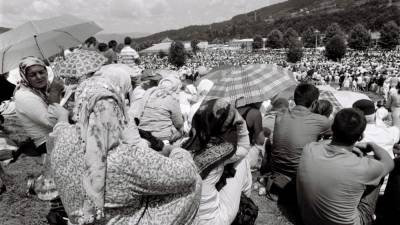 Spominska svečanost za žrtvami Srebrenice leta 2010 (META KRESE)