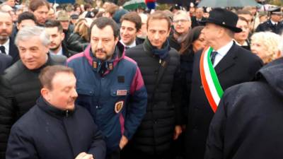Z leve: Antonio Tajani, Matteo Salvini, Massimiliano Fedriga in Roberto Dipiazza na bazovskem šohtu (ANSA)