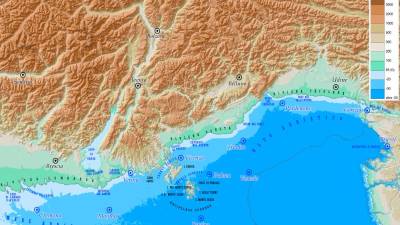 Severovzhodna Italija leta 2786, kot si ju je zamislil kartograf Francesco Ferrarese v knjigi Telma Pievanija in Maura Varotta; gre bolj kot drugo za opozorilo, da se morska gladina po vsem svetu, tudi pri nas, zaradi taljenja ledu dviga (VIAGGIO NELL’ITALIA DELL’ANTROPOCENE)