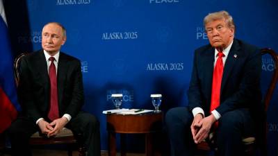 Trump in Putin sta se pogovarjala skoraj tri ure (ANSA)