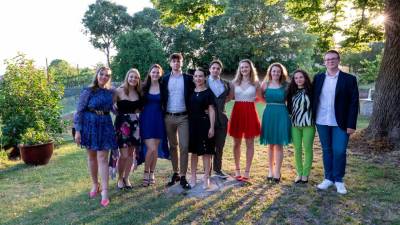 Na Zoisovem plesu proslavili konec šolske poti