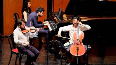 Zmagoviti Trio Pantoum