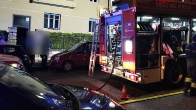 Gasilci med gašenjem požara na Greti (GASILCI)