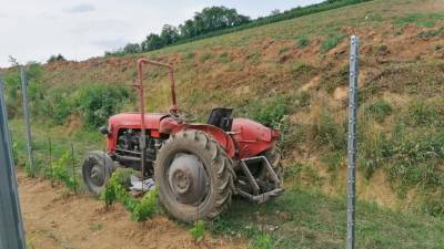 Traktor, fotografija je simbolična (GENG)