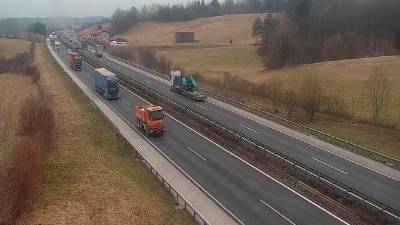 Odsek primorske avtoceste med Postojno in Razdrtim, fotografija je simbolična (DARS)