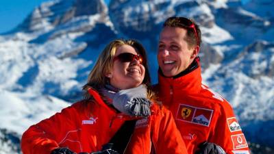 Michael Schumacher s soprogo Corinno leta 2005 (ANSA)