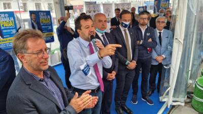 Matteo Salvini je na Borznem trgu nagovoril množico