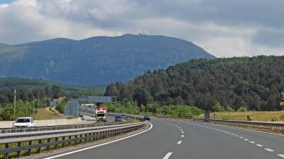 Na primorski avtocesti danes beležijo zgoščen promet