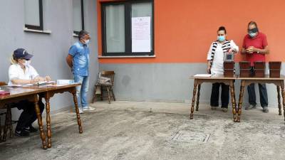 Včerajšnje žrebanje srečk je potekalo pred Kulturnim domom