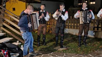 Daniel Budin med nastopom skupaj z ansamblom Saša Avsenika (FOTO S.N.)